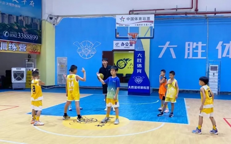 廣東河源體彩少兒籃球培訓(xùn)班：結(jié)營不散場，夢想正啟航