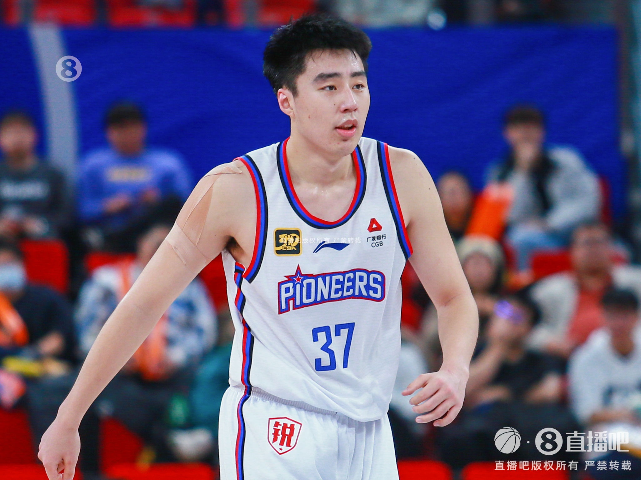 無奈最后6犯離場！杜伯超20中10&三分8中3空砍24分4板2帽
