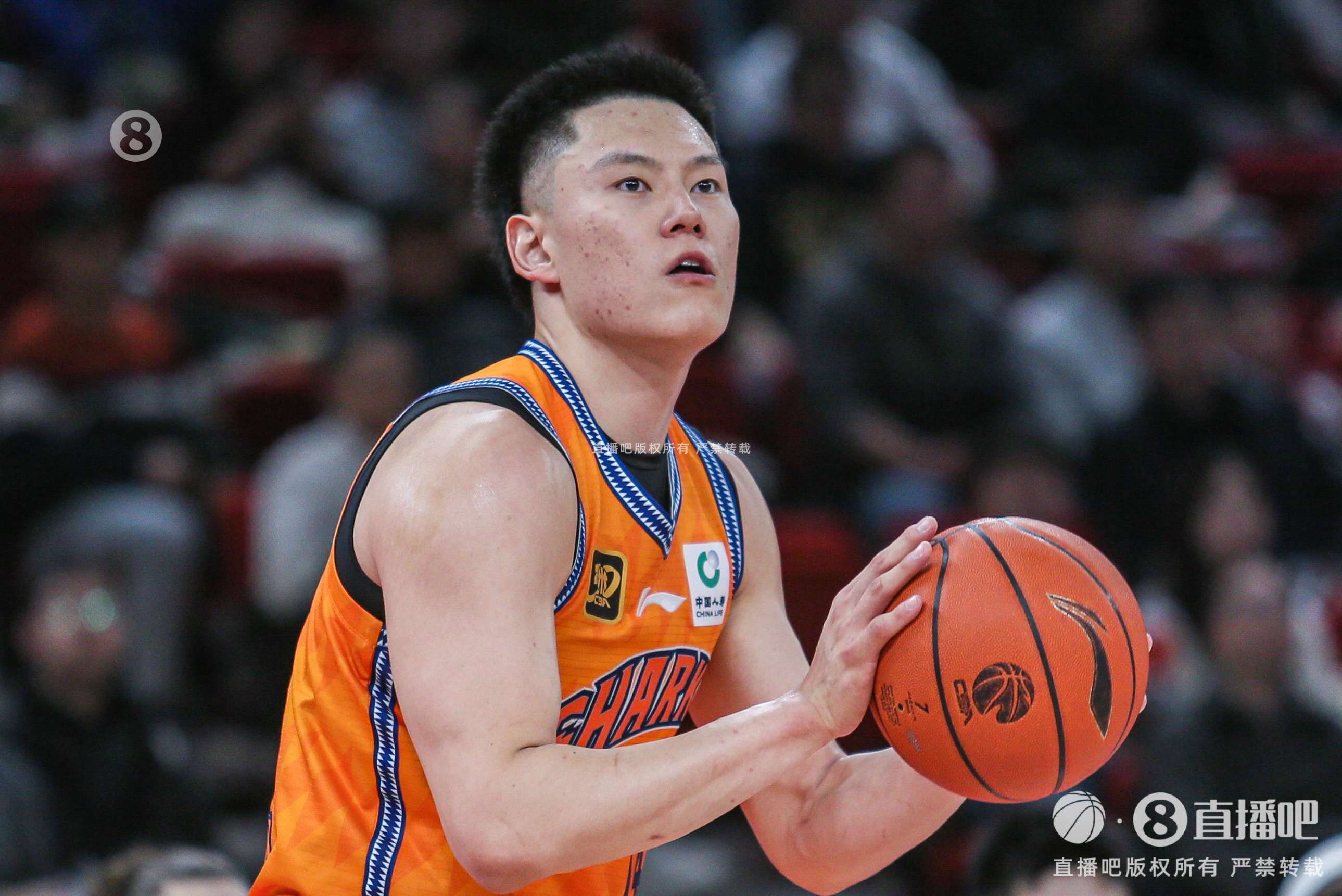 打得還可以！李弘權(quán)12中7&4記三分拿下18分6板1助3斷