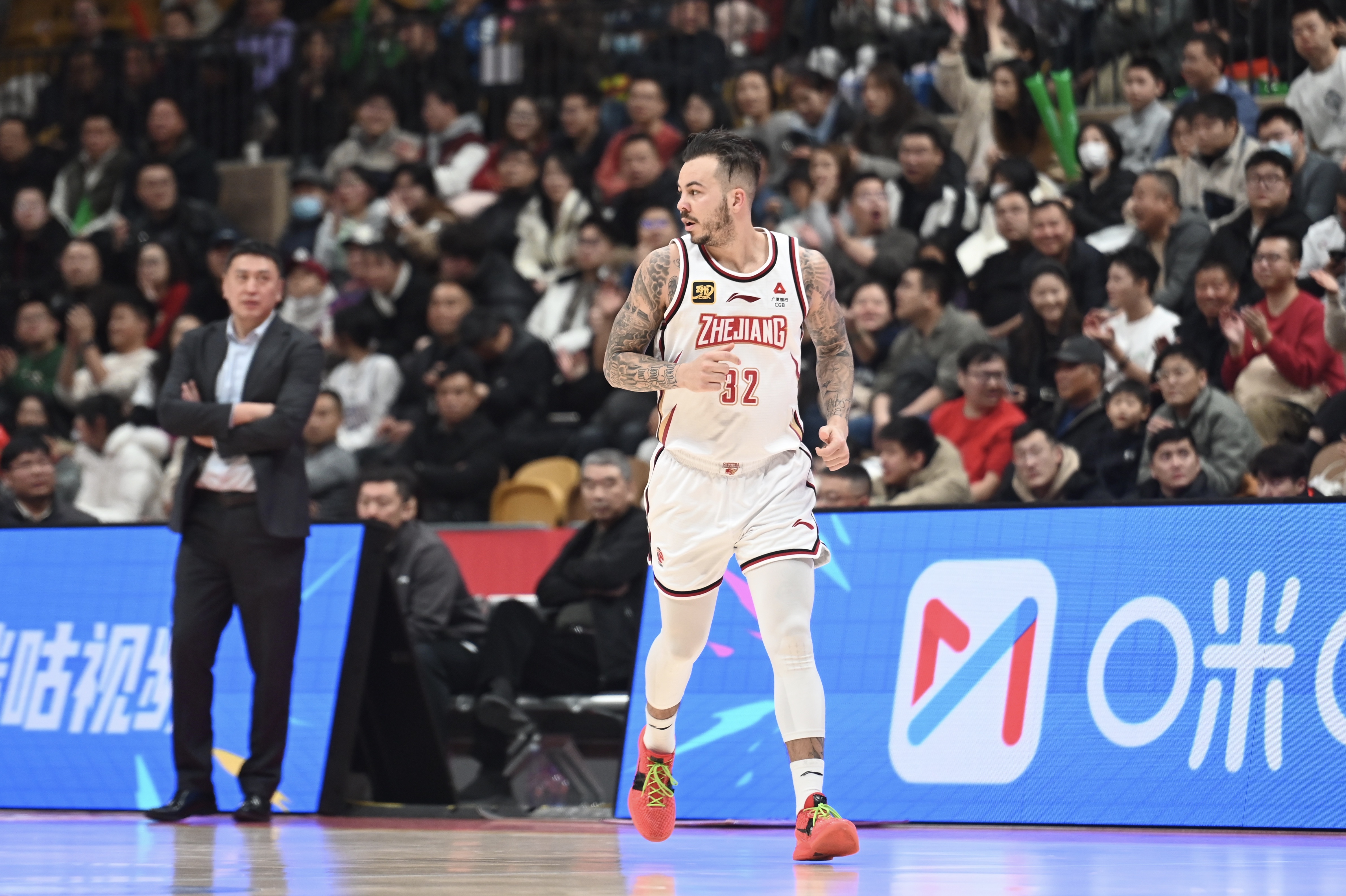 得分爆炸力！約克23中13得34分2板8助4斷 三分11中6